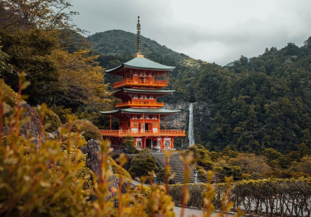 wakayama shrine japan