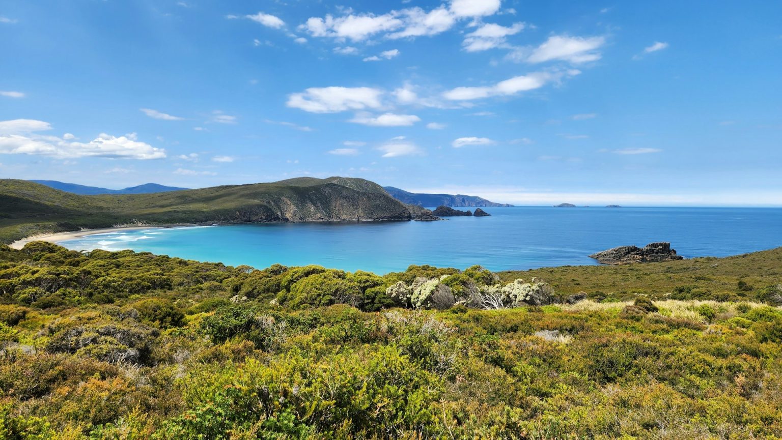 A Complete Guide to a Walking Tour in Australia - Baboo Travel