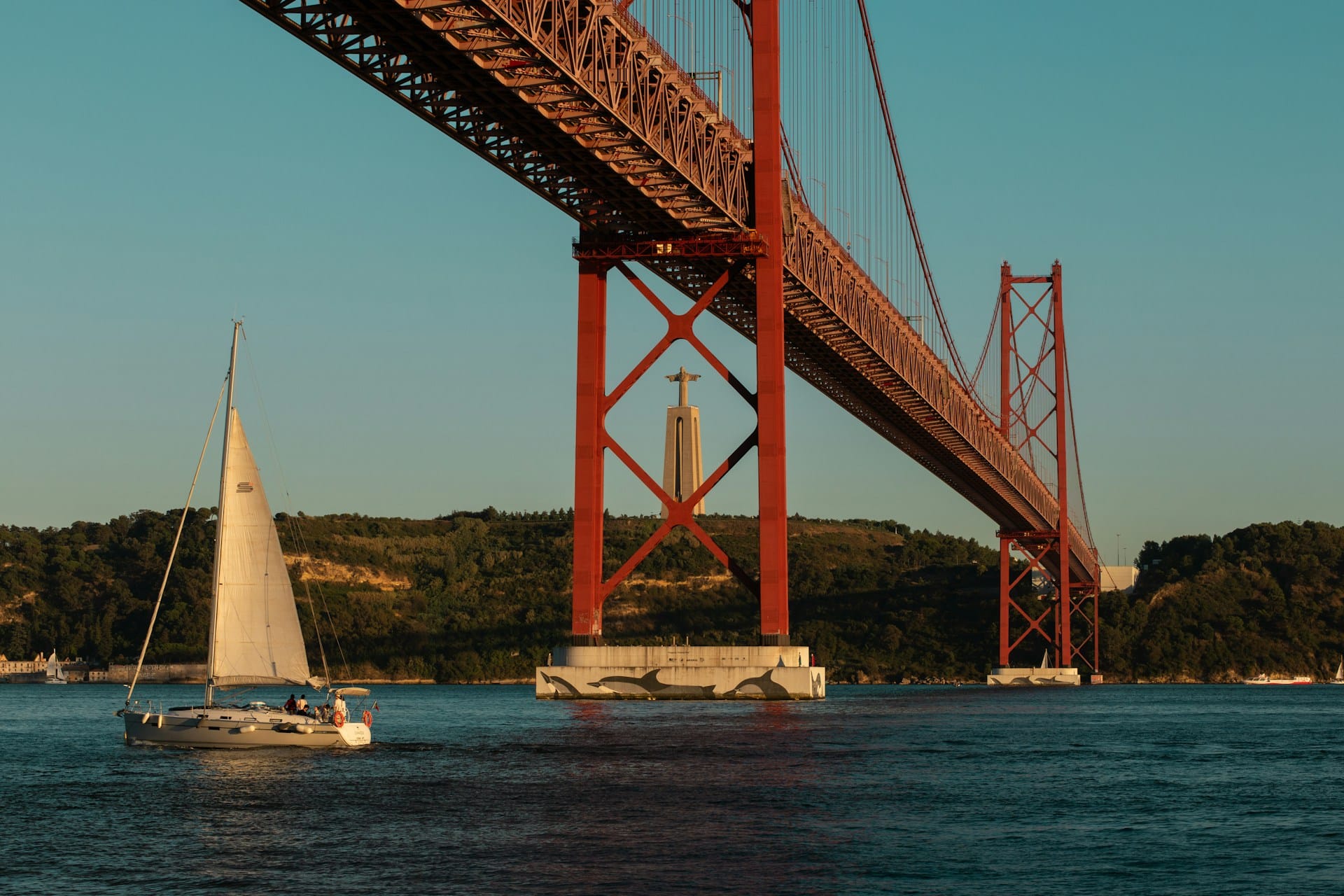 boat in lisbon