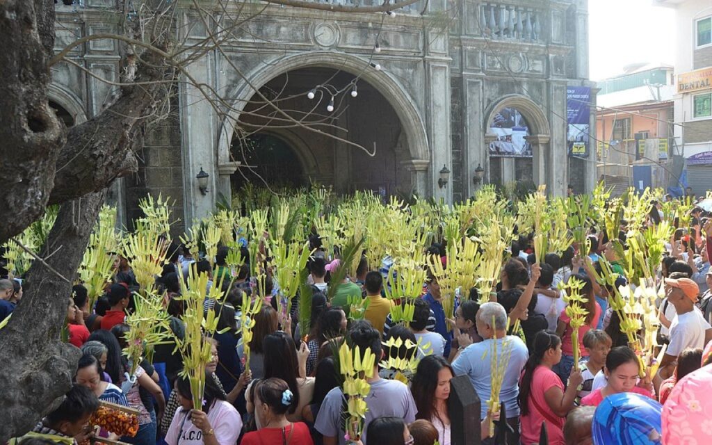palaspas holy week philippines