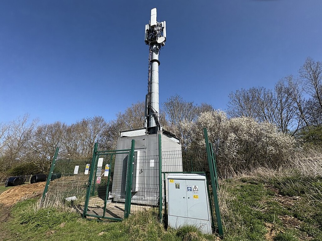 mobile phone cell tower