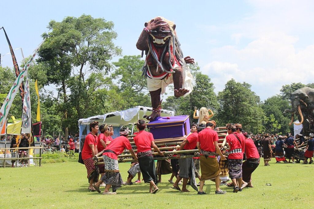 ogoh ogoh dance nyepi