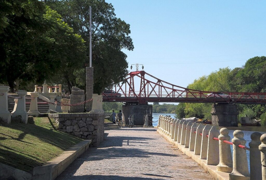 puente giratorio uruguay